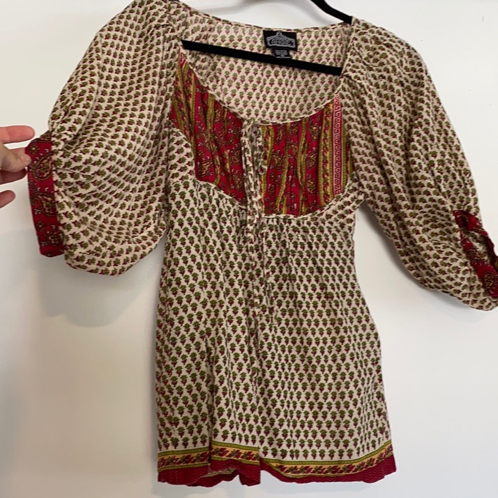 Cute shirt! Size S
